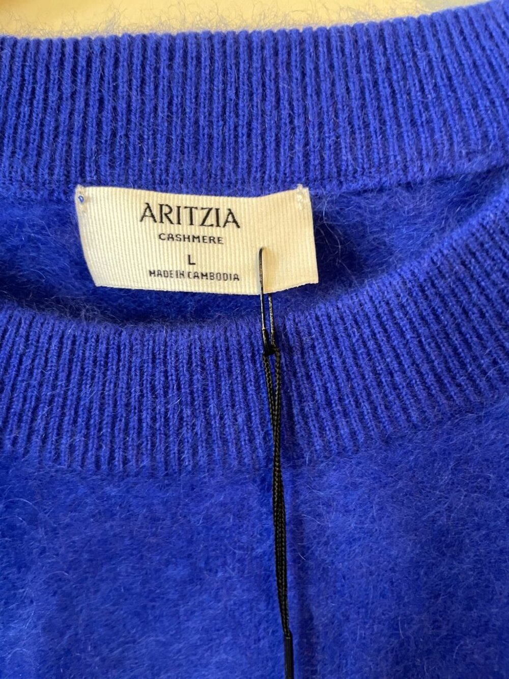 NWT Aritizia Brushed Cashmere Sweater - Picture 2 of 5